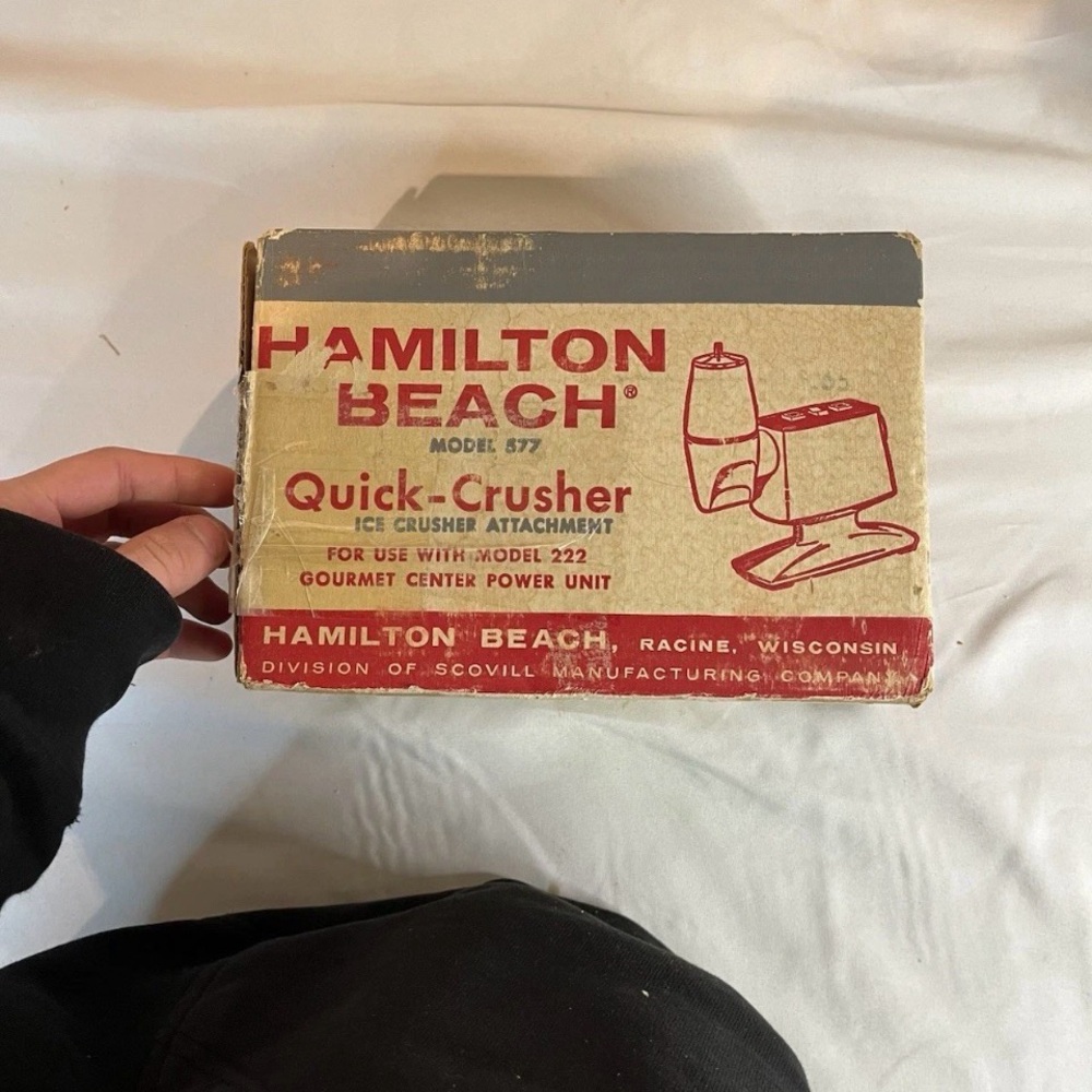 Vintage 60s Hamilton Beach Power Unit Model 222 and Quick-Crusher Model 577 - Picture 8 of 16